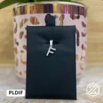 Inicial con cristales letra F - Dije de...