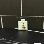 Dije Cereza esmaltado 10K Ley