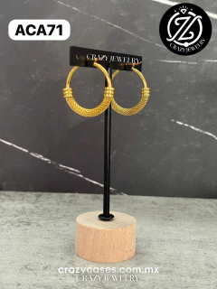 Arracada de acero inoxidable - Textura d...